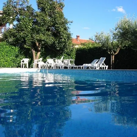 Lorena Mit Salzwasser-pool In *